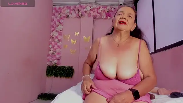 Snapshot of grandmother_milf chatting on May 5, 2026, 12:57 pm grandmother milf online show from May 5, 2026, 12:57 pm