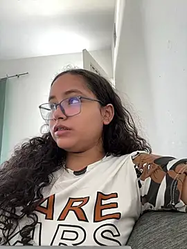 CurlyGirl 1 online show from January 26, 2025, 3:03 pm