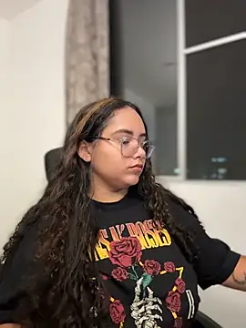 CurlyGirl 1 online show from June 27, 2026, 12:26 am
