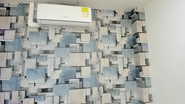 angel dthroatt online show from February 19, 2026, 12:12 pm