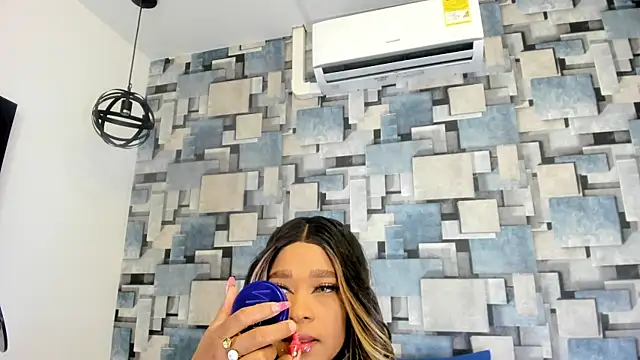 angel dthroatt online show from June 26, 2026, 12:09 pm