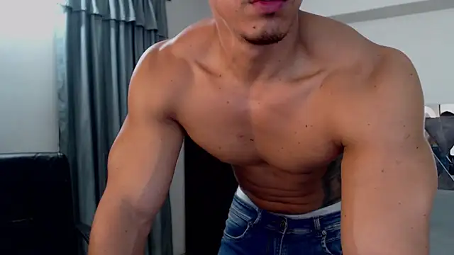 Frank heaven01 online show from April 1, 2026, 12:33 am