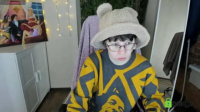 Melissa Wells online show from October 4, 2025, 9:46 pm