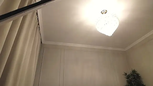 Snapshot of Miriam_fox chatting on October 18, 2025, 4:30 pm Miriam fox online show from October 18, 2025, 4:30 pm