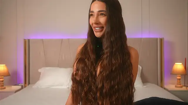 Miriam fox online show from March 21, 2026, 9:14 am