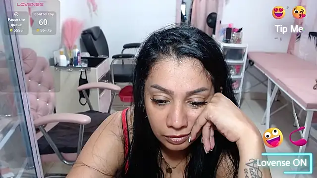 titsbiglovers online show from July 28, 2026, 6:20 pm