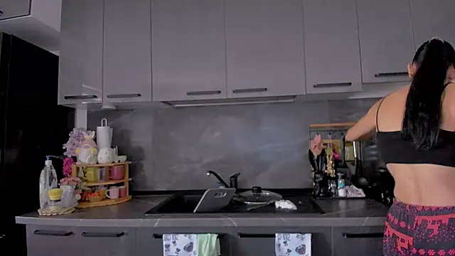 Snapshot of AnaFoxxy chatting on February 11, 2025, 9:31 am AnaFoxxy online show from February 11, 2025, 9:31 am