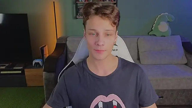 TeddyLiLboy online show from November 14, 2025, 5:22 pm