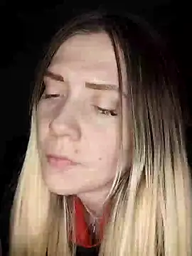 Snapshot of LeraSweet chatting on December 10, 2024, 7:43 pm LeraSweet online show from December 10, 2024, 7:43 pm