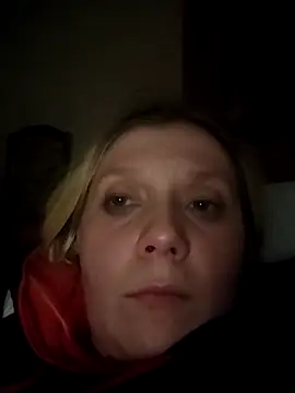 Snapshot of LeraSweet chatting on February 12, 2026, 9:10 pm LeraSweet online show from February 12, 2026, 9:10 pm