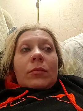 Snapshot of LeraSweet chatting on February 18, 2026, 9:11 pm LeraSweet online show from February 18, 2026, 9:11 pm