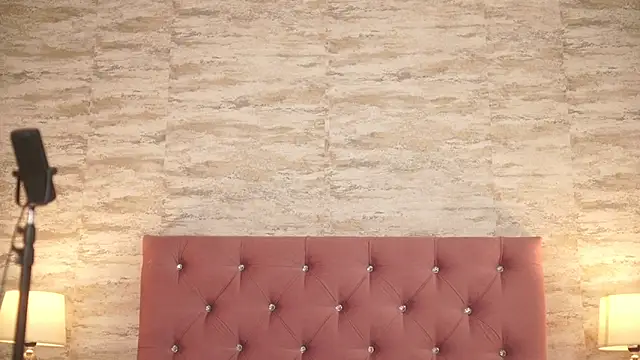 IsabellMendez  online show from January 7, 2025, 11:24 pm