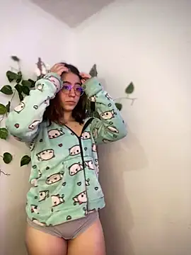 Snapshot of BlairVicent chatting on February 17, 2025, 12:48 pm BlairVicent online show from February 17, 2025, 12:48 pm