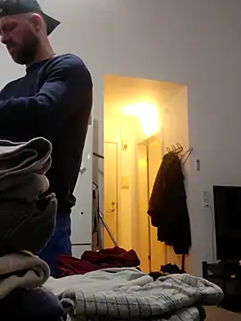 Snapshot of eltoulou chatting on February 2, 2025, 10:39 pm eltoulou online show from February 2, 2025, 10:39 pm