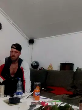 Snapshot of eltoulou chatting on March 2, 2025, 9:22 pm eltoulou online show from March 2, 2025, 9:22 pm