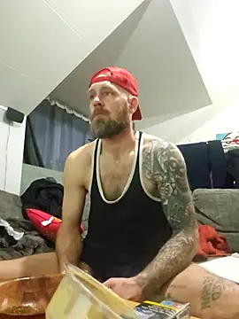 Snapshot of eltoulou chatting on February 19, 2026, 8:05 pm eltoulou online show from February 19, 2026, 8:05 pm