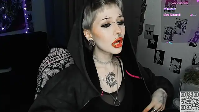 say mary online show from April 14, 2026, 7:42 pm