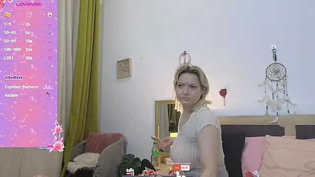 Catlady333 online show from December 1, 2024, 9:26 pm