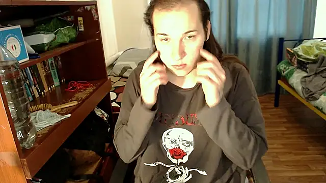 EvaMiron online show from March 18, 2025, 5:52 am