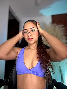 gretta kler1 online show from October 6, 2025, 11:29 am