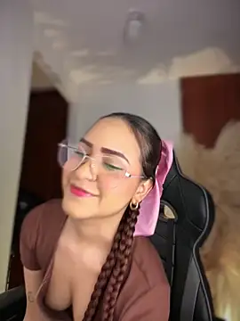 gretta kler1 online show from March 27, 2026, 11:15 pm