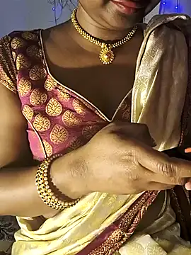 FANTASY QUEEN 07 online show from March 7, 2025, 10:35 am