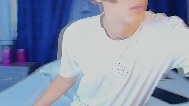 Snapshot of Samuelsince chatting on January 23, 2025, 4:41 am Samuelsince online show from January 23, 2025, 4:41 am