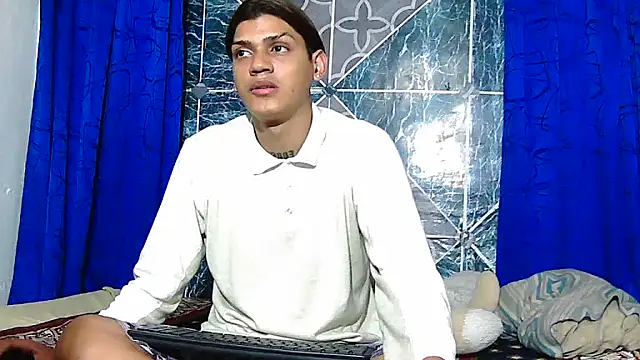 Snapshot of Samuelsince chatting on October 27, 2025, 5:44 am Samuelsince online show from October 27, 2025, 5:44 am