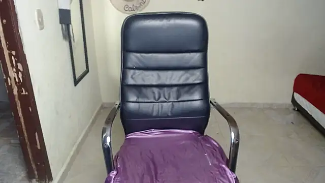 Snapshot of Debora_1_2_3 chatting on October 31, 2025, 3:18 am Debora 1 2 3 online show from October 31, 2025, 3:18 am