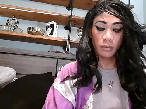 Snapshot of CaramelDipper chatting on July 6, 2026, 4:42 am CaramelDipper online show from July 6, 2026, 4:42 am