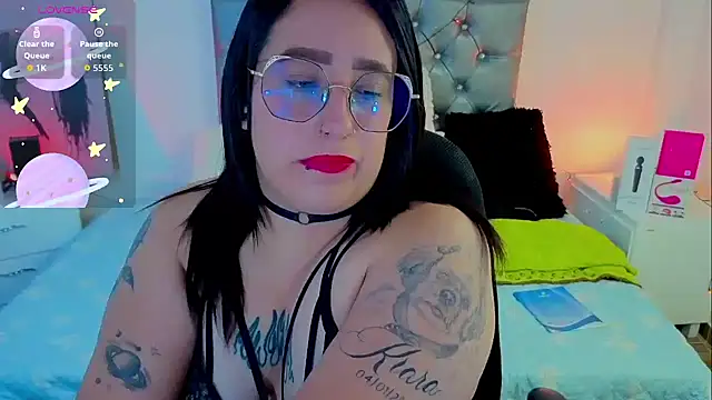 Snapshot of NatalieHarris chatting on May 11, 2026, 6:27 pm NatalieHarris online show from May 11, 2026, 6:27 pm