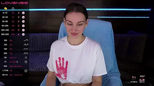 JasminJames online show from December 6, 2024, 5:22 pm