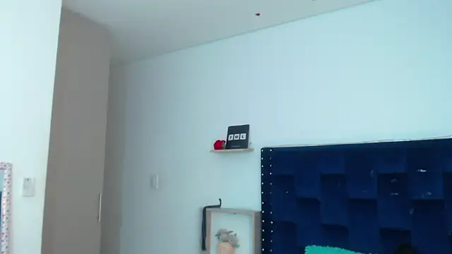 SaraApril 1 online show from February 26, 2025, 5:53 am