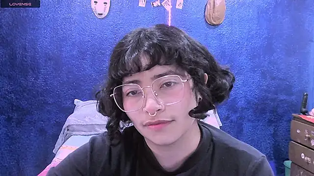 Snapshot of NinaYellow chatting on February 3, 2026, 12:43 pm NinaYellow online show from February 3, 2026, 12:43 pm