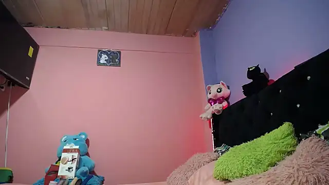 Snapshot of bad_couple_sex chatting on December 6, 2024, 9:35 pm bad couple sex online show from December 6, 2024, 9:35 pm