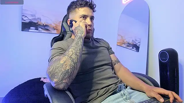 LucianSinclair online show from December 22, 2024, 11:09 pm