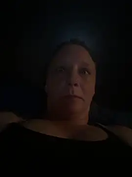 Everlyrose27 online show from March 15, 2025, 8:21 pm