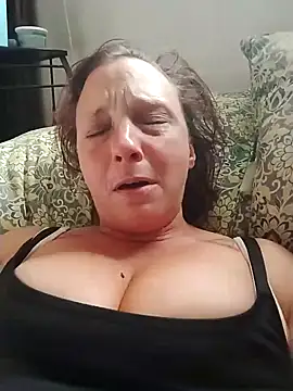 Everlyrose27 online show from January 5, 2026, 7:39 pm