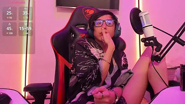 Snapshot of wexlee7 chatting on January 13, 2025, 9:52 pm wexlee7 online show from January 13, 2025, 9:52 pm