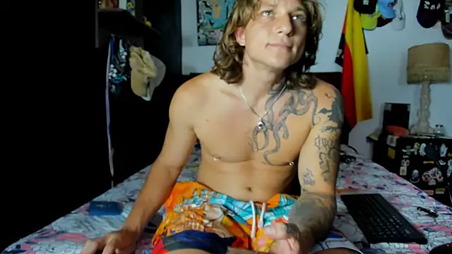 Tom Krakow online show from June 8, 2026, 8:53 pm