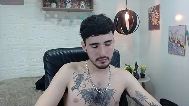 DmitriSanders online show from January 10, 2025, 2:25 am