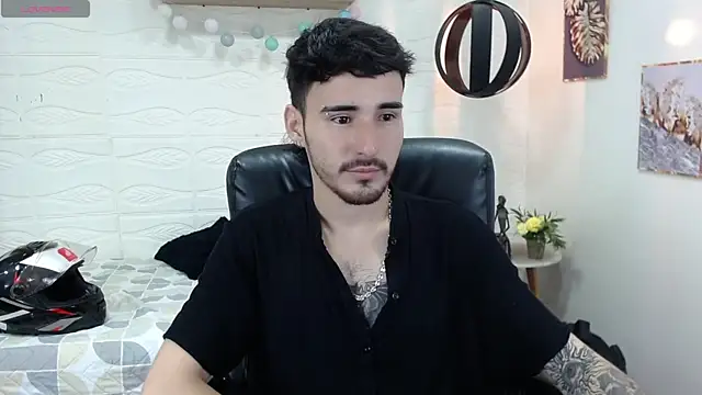 DmitriSanders online show from February 13, 2025, 8:34 pm