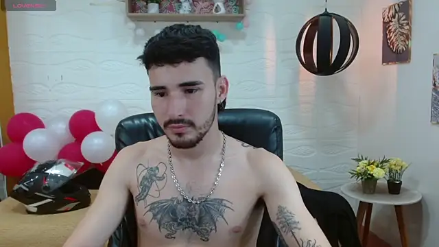 DmitriSanders online show from March 4, 2025, 9:00 pm