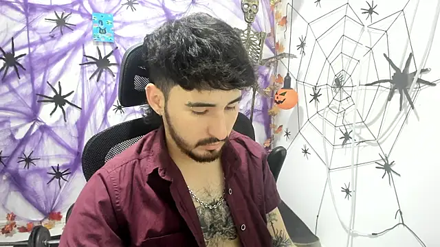 DmitriSanders online show from November 8, 2025, 8:18 pm