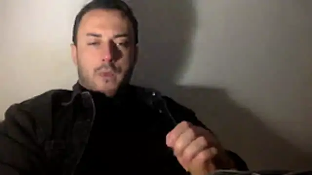 Snapshot of mainnrd chatting on May 14, 2026, 7:31 pm mainnrd online show from May 14, 2026, 7:31 pm