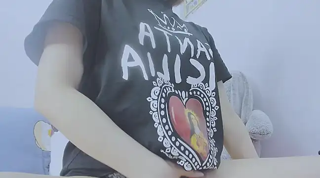 Linh diudang online show from February 5, 2025, 3:23 am