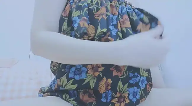 Linh diudang online show from March 22, 2025, 1:52 pm