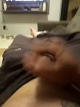 Snapshot of dredre1069 chatting on September 28, 2025, 10:37 pm dredre1069 online show from September 28, 2025, 10:37 pm