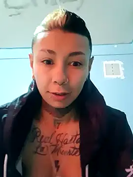 Snapshot of real_fenix chatting on March 4, 2025, 4:30 pm real fenix online show from March 4, 2025, 4:30 pm