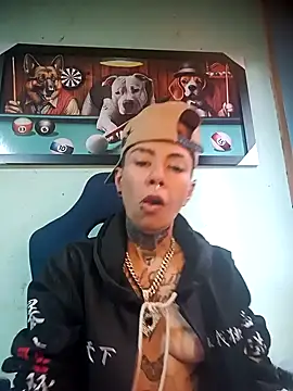 Snapshot of real_fenix chatting on September 26, 2025, 8:24 pm real fenix online show from September 26, 2025, 8:24 pm